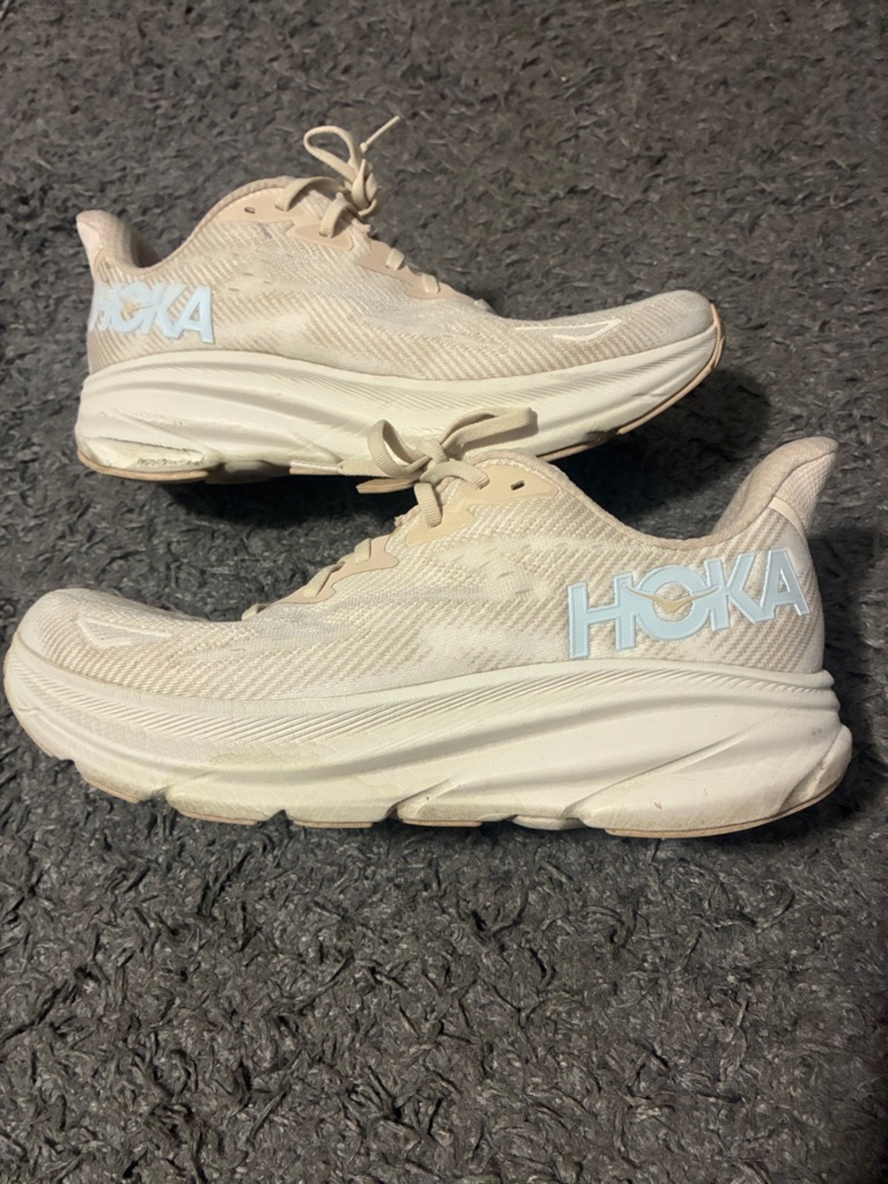 Hoka Clifton 9